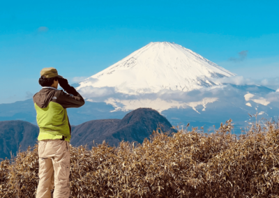 Traverse outer rim of Hakone caldera and enjoy onsen Tour